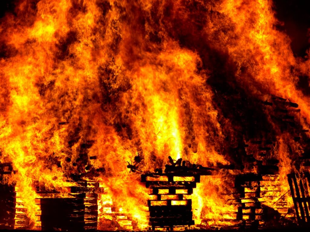 Massive Fire Destroys Hundreds Of Stalls At Ghana’s Kantamanto Clothing Market
